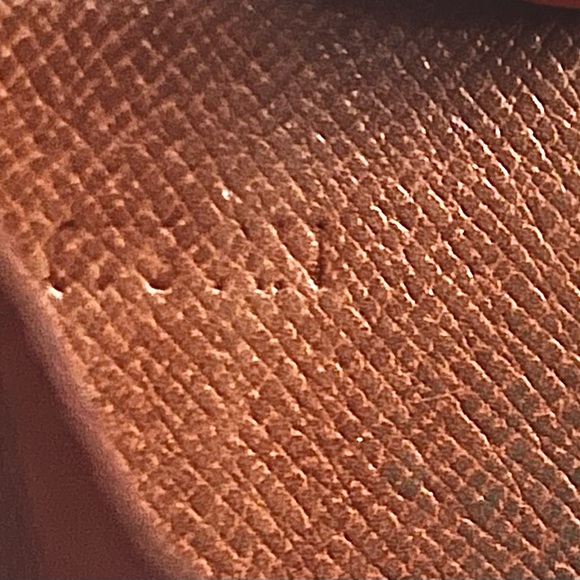 SOLD-Authentic Louis Vuitton Small Trifold Wallet - Picture 4 of 12